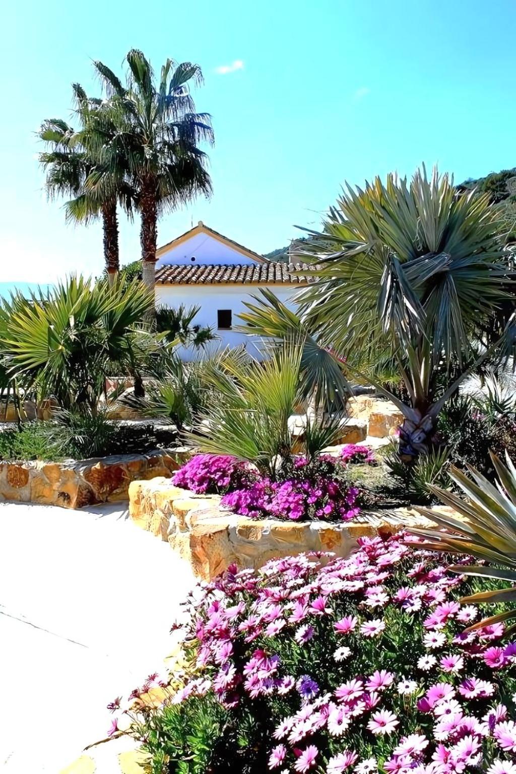 Rural Cottage, With Pool & Optional Private 6 Guests Jacuzzi Tolox Exterior photo